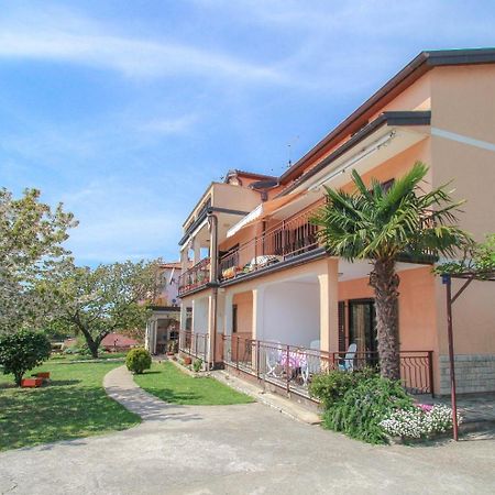 Apartments Maria Новиград Экстерьер фото