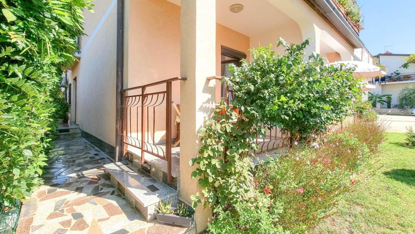 Apartments Maria Новиград Экстерьер фото