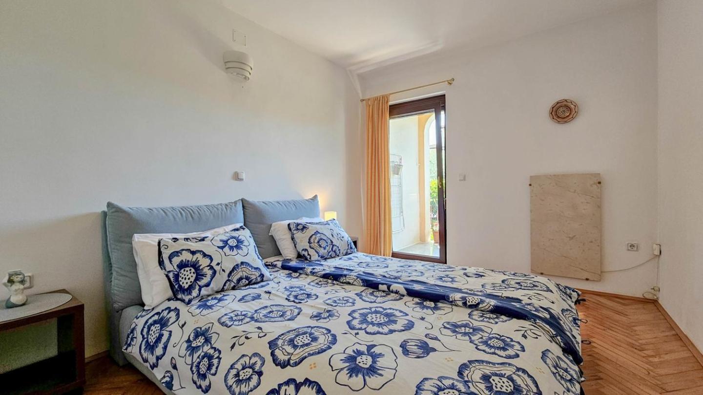 Apartments Maria Новиград Экстерьер фото